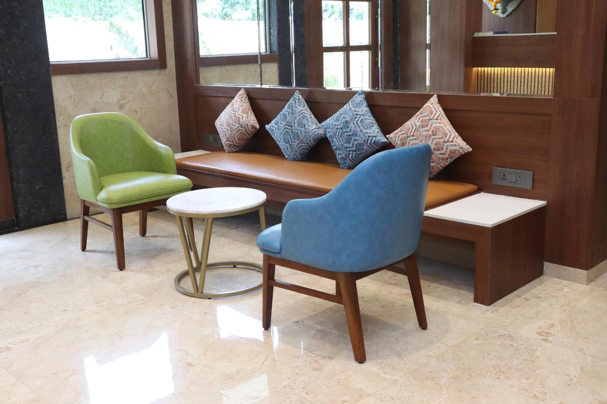 Hotel Golden Nest Thane Buitenkant foto