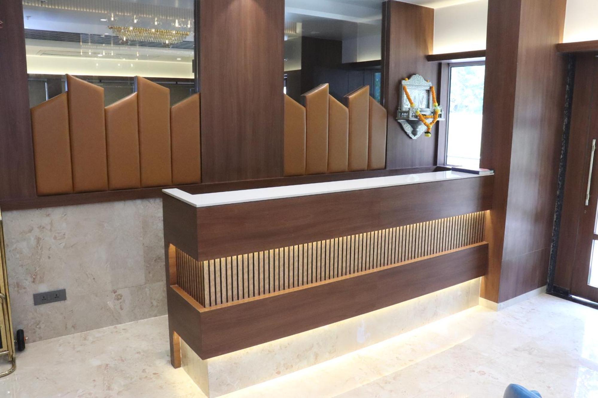 Hotel Golden Nest Thane Buitenkant foto