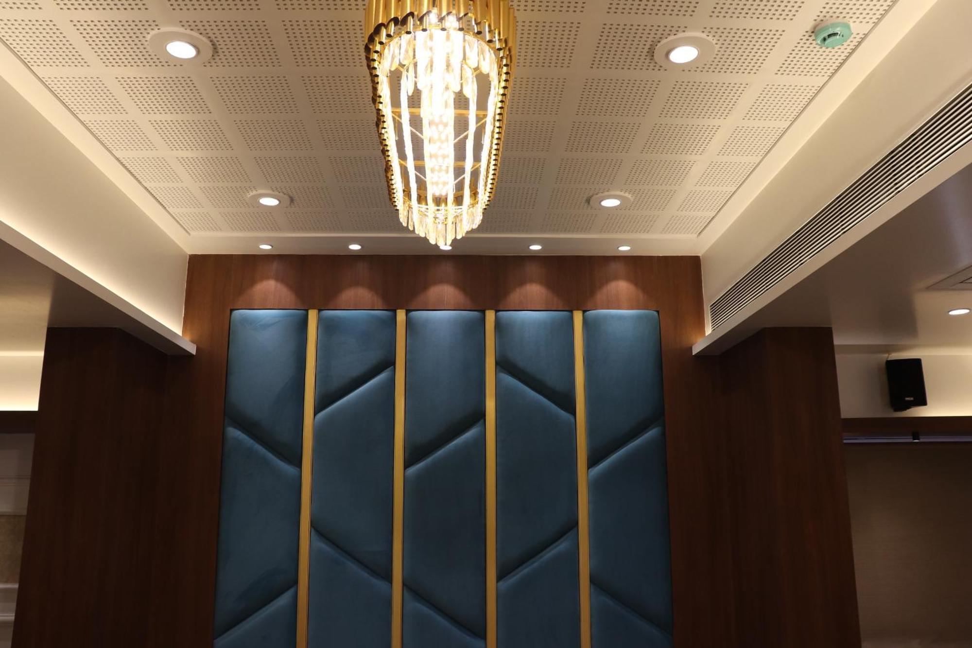 Hotel Golden Nest Thane Buitenkant foto